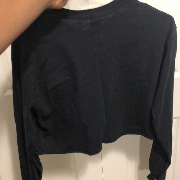 Black crop top - Picture 3 of 3